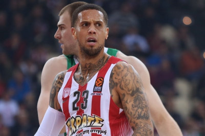 Χάκετ: «Θετικά μηνύματα ανανέωσης»