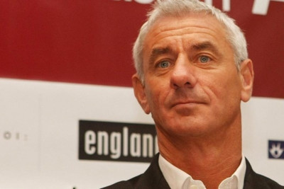 «Ύμνοι» Ρας για Μουρίνιο