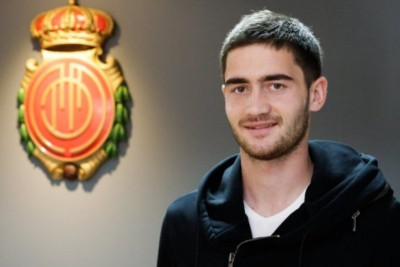 Από τον Ολυμπιακό στη Μαγιόρκα ο Ζντιέλαρ