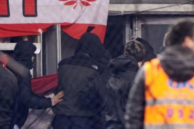 Απίστευτη τρομοκρατία στο ΣΕΦ!