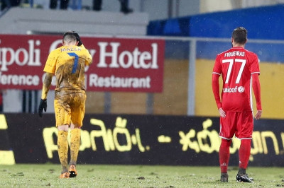 Απίστευτο: Δεύτερη αποβολή του Μάσα με Ολυμπιακό για τον ίδιο λόγο