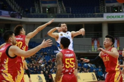 Εξαιρετικός Μαυροκεφαλίδης στην Κίνα