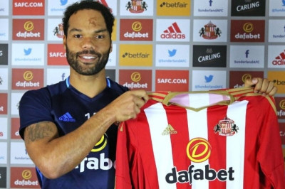 Επίσημα «μαυρόγατα» ο Λέσκοτ