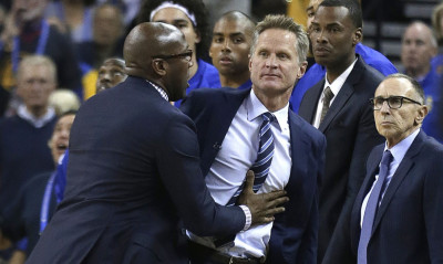 Ξέσπασμα και… βρισιές από Κερ στους διαιτητές!