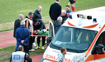 Ο σοκαριστικός τραυματισμός του Μουλόπουλου