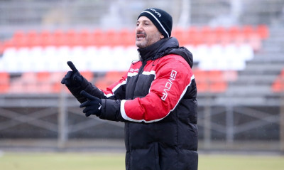 Κισσαμικός: Ψήφος εμπιστοσύνης σε Μπαξεβάνο