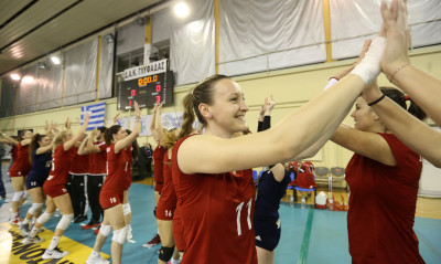 Σήκωσαν το 7ο συνεχόμενο τα κορίτσια του Ολυμπιακού