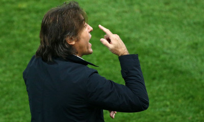 Σα Πίντο: «Τέσσερα οφσάιντ και γκολ από λάθος κόρνερ»