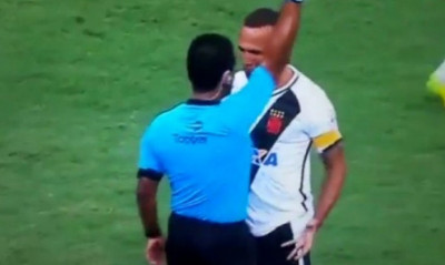 Έπος: Διαιτητής κάνει θέατρο και αποβάλλει τον Λουίς Φαμπιάνο!