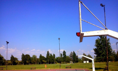 Αυτό είναι κάρφωμα! Νεαρός αθλητής διέλυσε τη μπασκέτα!