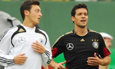 Μπάλακ: Από αυτό εξαρτάται η παραμονή του Εζίλ στην Άρσεναλ