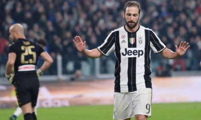 Το πρώτο «μήνυμα» στον Ιγκουαΐν για το Νάπολι-Γιουβέντους