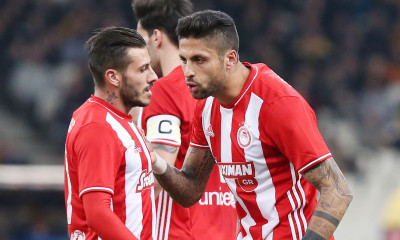 «Αρπάχτηκαν» στον Ολυμπιακό μετά το γκολ του Φορτούνη (vid)