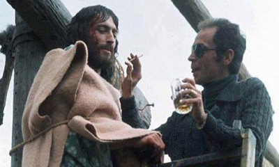 Ο «Ιησούς από τη Ναζαρέτ» όπως δεν τον έχεις ξαναδεί πάνω στο σταυρό!