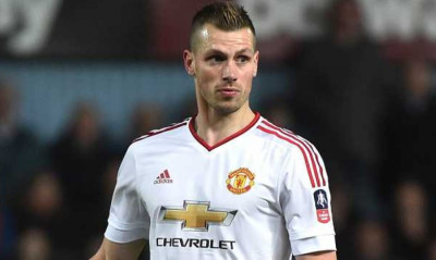 «Κεραυνοί» Σνάιντερλιν κατά Φαν Χάαλ!