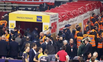 Αθώος και ο Παππάς