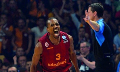 Νίκη με ΜακΚόλουμ για Γαλατά!