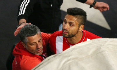 Καταγγελία Ολυμπιακού για οπαδούς στα αποδυτήρια