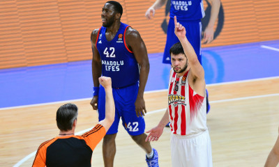 Ολυμπιακός - Αναντόλου Εφές: Οι διαιτητές του 5ου αγώνα