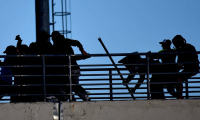 ΠΑΟΚ-ΑΕΚ: Τον έδειραν τόσο που… φώναζαν να σταματήσουν το ξύλο!