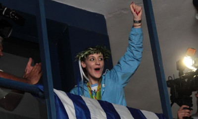 Κορακάκη από… χρυσό!