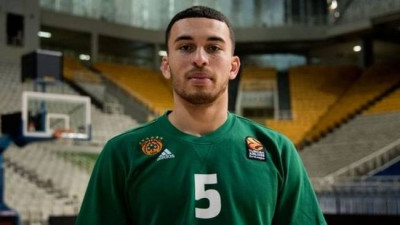 Τζέιμς: «Χάνγκα δεν μπορείς να με μαρκάρεις»!