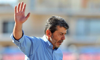 Τελειώνει ο χρόνος για Πετράκη!