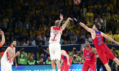 Final 4: To τρίποντο του Σπανούλη από τα 8 μέτρα