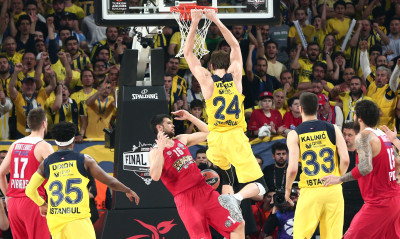 Τελικός Euroleague 2017 - Φενέρμπαχτσε - Ολυμπιακός 80-64: To πήρε το φαβορί