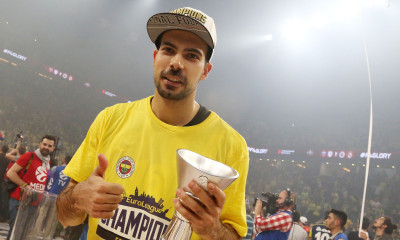 Α ρε Κωστάκη…