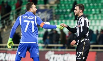 Μια γροθιά στα δύσκολα Μυστακίδης και Γλύκος! (photo)