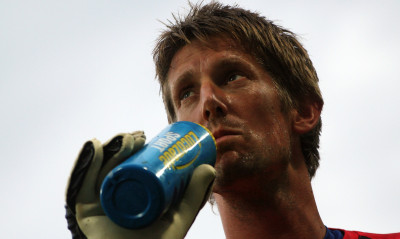 Ο άνθρωπος που «γκρεμίζει» ασύλληπτο ρεκόρ του φαν ντερ Σαρ!