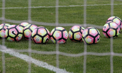 Νίκες με ανατροπή για Ρουμανία και Ζάμπια