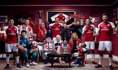 Άρσεναλ: Αποκαλυπτήρια φανέλας με Οζίλ και Σάντσες