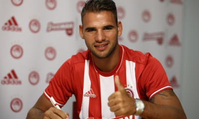 Ολυμπιακός: Ανακοινώθηκε και δεν έρχεται για... τουρισμό ο Ταχτσίδης