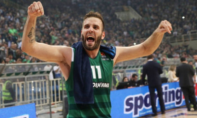 «Χρόνια πολλά» στον Νίκο Παππά