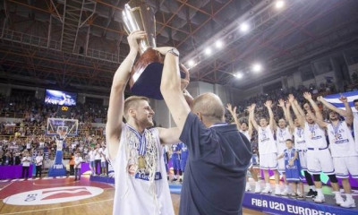 Συγκλονιστικός Χαραλαμπόπουλος: «Αδέρφια, θα μου λείψετε»