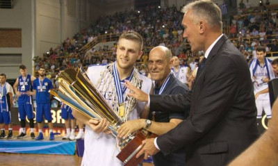 Χαραλαμπόπουλος: «Τιμή μας που κάναμε υπερήφανους τους Έλληνες»