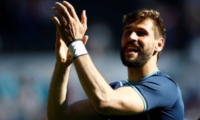 Πρεμιέρα χωρίς Γιορέντε για τη Σουόνσι