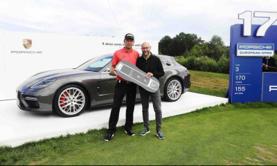 Τι έκανε ο άνθρωπος; Έριξε μια τρελή βολή στο γκολφ και κέρδισε μια ολόκληρη Πόρσε!