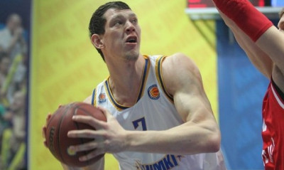 Την παραμονή του Πατέεβ εισηγήθηκε ο Μπαρτζώκας