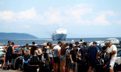 Άρον άρον εγκαταλείπουν την Αθήνα οι αδειούχοι του Αυγούστου
