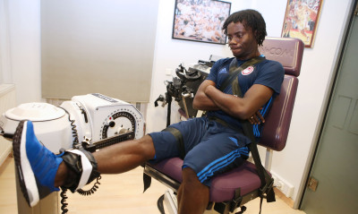 Στην Έμελεκ ο Παρέδες