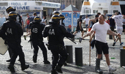 Φυλάκιση για πρώτη φορά σε Ελβετό χούλιγκαν