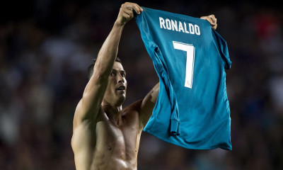 Έπαθε... Μέσι ο Ρονάλντο!