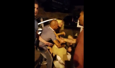 Σοκαριστικό βίντεο: Άγριο ξύλο για μια θέση πάρκινγκ στη Χερσόνησο (vid)
