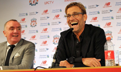 Έδωσε ρεσιτάλ ο… πονηρούλης Κλοπ σε γυναίκα δημοσιογράφο! (video)