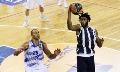 Από την Αμαλιάδα στη Λάρισα ο Κέβιν Χολ