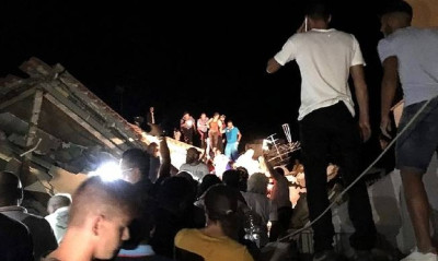 Σεισμός Ιταλία: Δύο νεκροί και δεκάδες τραυματίες - Παιδιά θαμμένα στα ερείπια