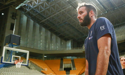 Από πότε η δηθενιά είναι must;